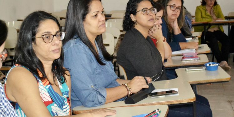 Volta Redonda realiza troca de experiências de sucesso entre professores