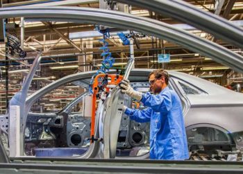 Setor automotivo cresce, mas não recupera perdas dos últimos anos