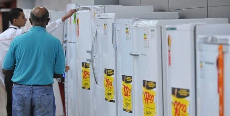 Programa Luz Solidária oferece eletrodomésticos pela metade do preço