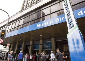 Licenciamento anual digital já está disponível para os motoristas do Rio