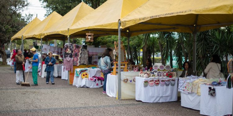Artesãos de Volta Redonda expõem nesta sexta e sábado, dias 06 e 07, no Aterrado﻿
