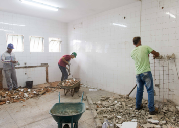 Serviços da Policlínica Cidade Alegria são remanejados para reforma e revitalização da unidade