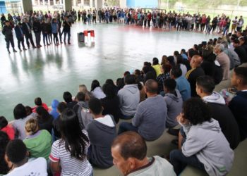 Forças de Segurança de Volta Redonda se reúnem com comunidade escolar do Santa Cruz