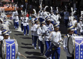 Desfile Cívico atrai seis mil pessoas nos 187 anos de Barra Mansa