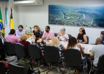 Samuca discute políticas públicas para pessoas em situação de rua