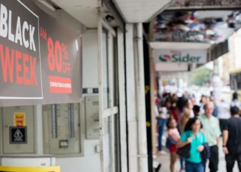 Procon de Volta Redonda orienta consumidores para a Black Friday