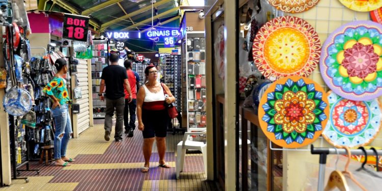Mercados Populares de Volta Redonda são opção no período de Natal