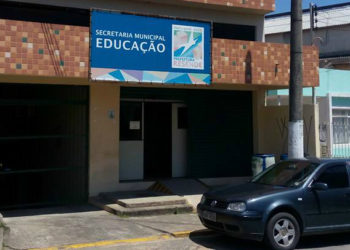 Resende garante apoio a universitários