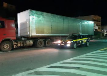 OPERAÇÃO CONJUNTA ENTRE PRF  E PCERJ  RESULTOU NA APREENSÃO DE 40 KG DE  COCAÍNA  PURA NA  VIA  DUTRA, EM PIRAÍ