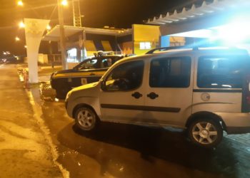 PRF recupera carro clonado em Barra do Piraí