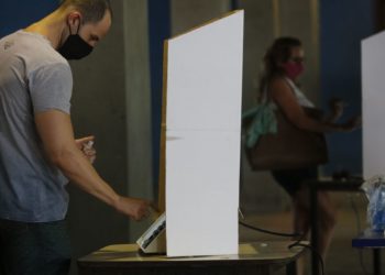 São Paulo e Rio de Janeiro registram maior abstenção no primeiro turno