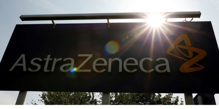 Saúde AstraZeneca diz que não tem vacinas disponíveis ao mercado privado