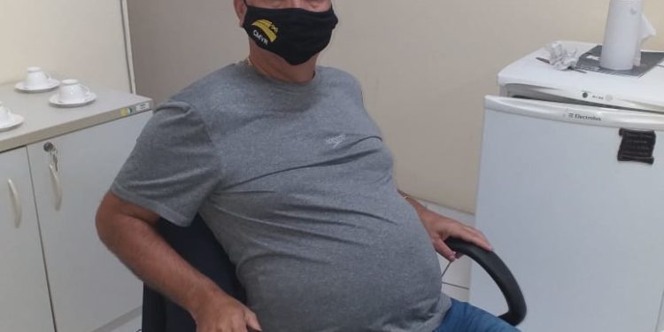 Neném quer mais vacinas para atender população de VR