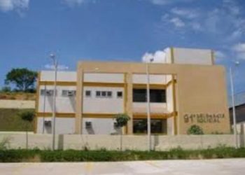 Acusado de tráfico de drogas é preso em conjunto habitacional de Valença.