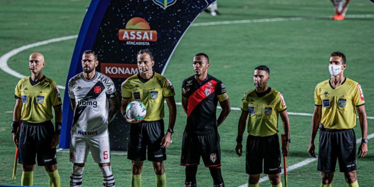 Vasco empata com o Atlético-GO e deixa a zona do rebaixamento