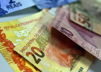 Salariômetro: reajuste salarial ficou abaixo da inflação em dezembro