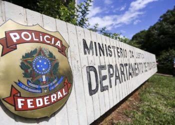 Edital para concurso da PF deve sair em janeiro, diz Bolsonaro
