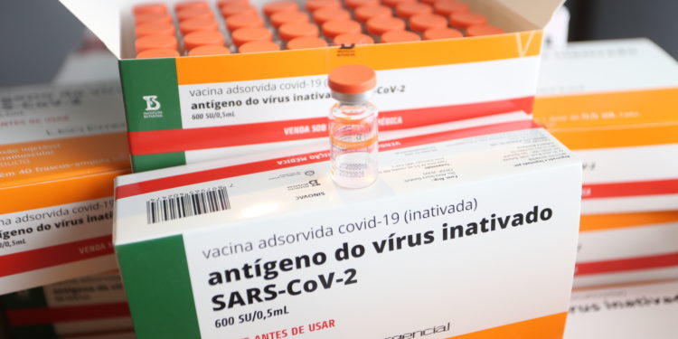 Governo do Estado realiza nova distribuição de segunda dose de vacinas contra Covid-19 aos 92 municípios