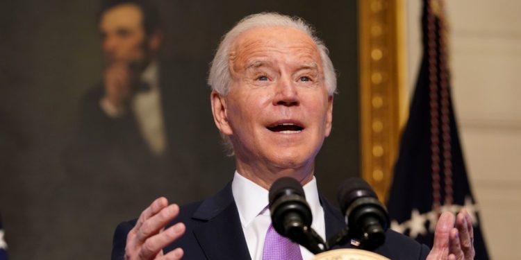 Biden aceitará mais refugiados nos EUA após anos de restrições
