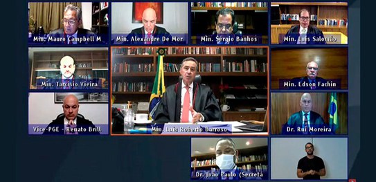 “A violência e a intolerância são incompatíveis com a democracia”, diz Barroso