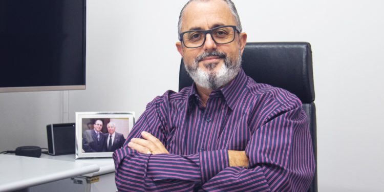 Eduardo Prado assume a presidência da FOA