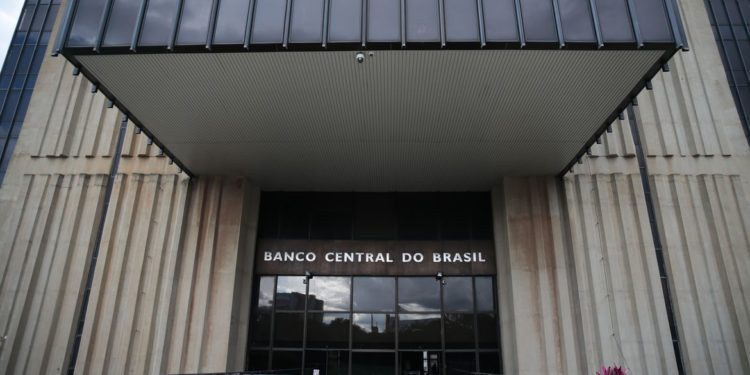 Autonomia do Banco Central é aprovada pela Câmara
