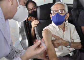 Barra Mansa ministra dose complementar da Coronavac em idosos a partir de 90 anos