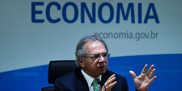 Economia Novo auxílio emergencial só viria com calamidade pública, diz Guedes