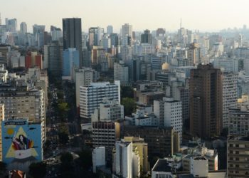 IGP-M acumula taxa de inflação de 28,64% em 12 meses, diz FGV