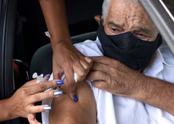 Covid-19: Idosos entre 85 e 89 são vacinados em Barra Mansa