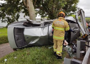 Assessora do vereador Marcell Castro sofre grave acidente na Dutra