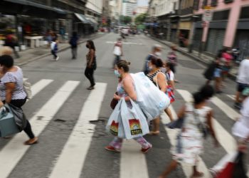 Rio dará auxílio emergencial para a população vulnerável do estado