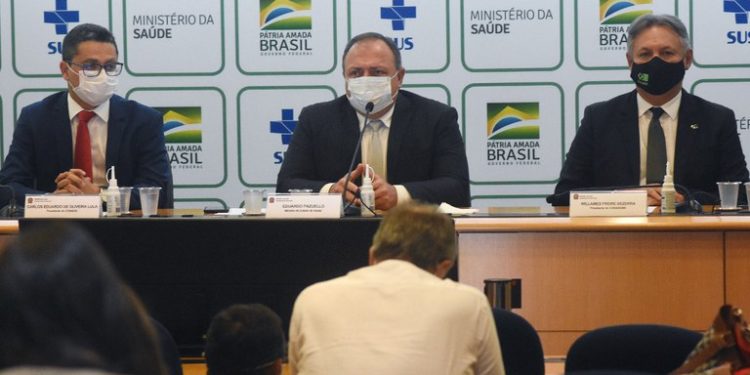 Brasil é o 6° país do mundo que mais vacinou a população contra a Covid-19