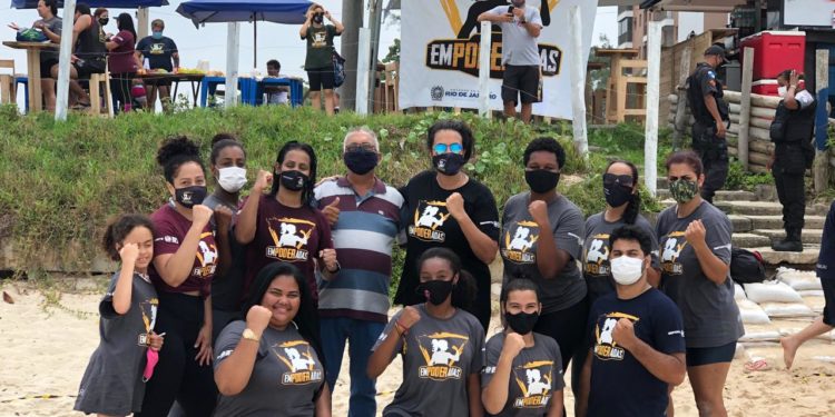 Vereador Cacau visita projeto as Empoderadas