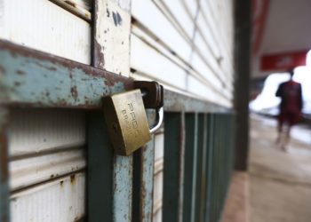 Covid-19: com aumento de mortes, estados reforçam restrições