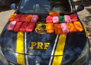 PRF apreende 20 quilos de pasta base de cocaína