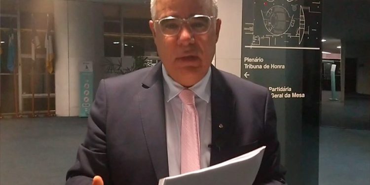 Girão defende impeachment do ministro do STF Alexandre de Moraes