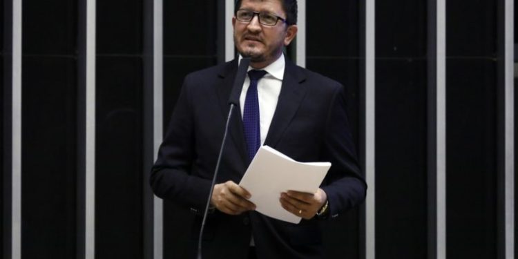 Projeto obriga o poder público a investir em projetos específicos para pessoas com autismo