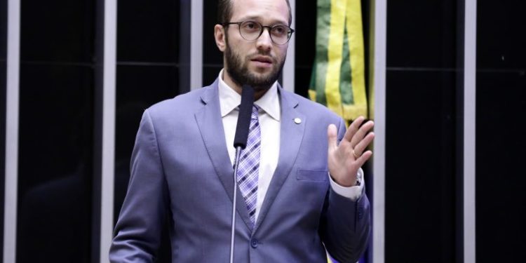 Projeto institui Cide sobre receita bruta de serviços de distribuição de conteúdo pela internet