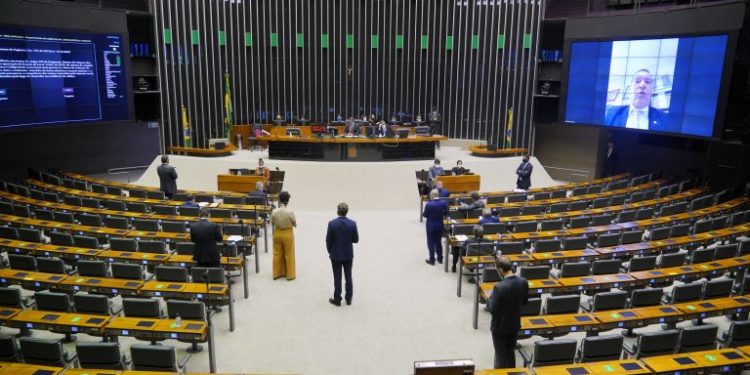 Câmara pode votar MP do consignado nesta segunda-feira e iniciar discussão da PEC Emergencial
