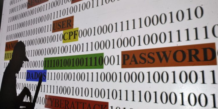 Proteção de dados de consumidores no Brasil é desafio para empresas