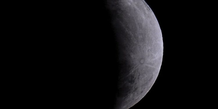 Nasa completa teste de foguete que pode levar humanos de volta à Lua