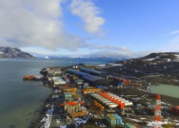 Programa de vacinação do Chile chega ao continente gelado da Antártida
