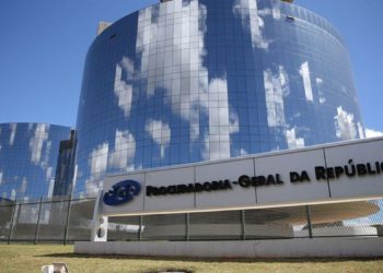 PGR recorre de decisão de Fachin que anulou condenações de Lula