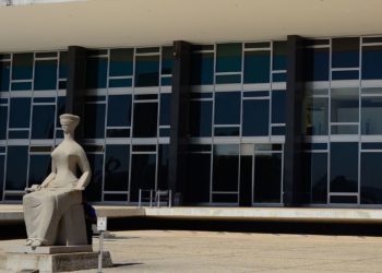 Maioria do STF vota por proibir tese de “legítima defesa da honra”