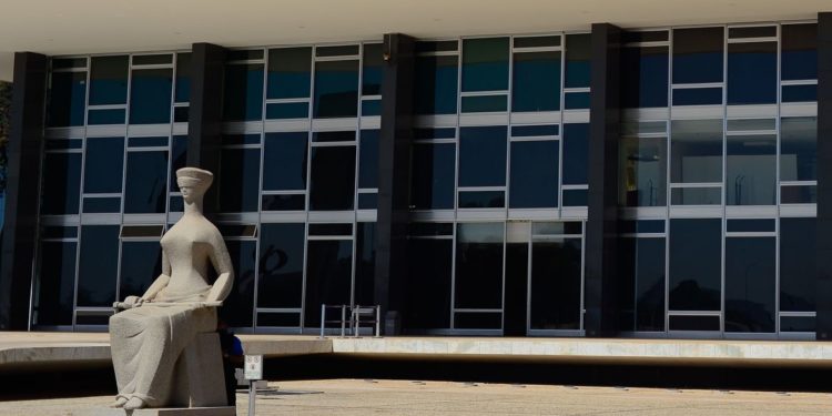 Maioria do STF vota por proibir tese de “legítima defesa da honra”