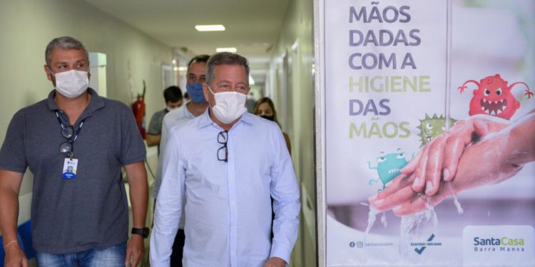 Obras na Santa Casa de Barra Mansa seguem aceleradas