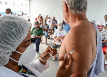 Barra Mansa inicia vacinação para pedestres no Parque da Cidade