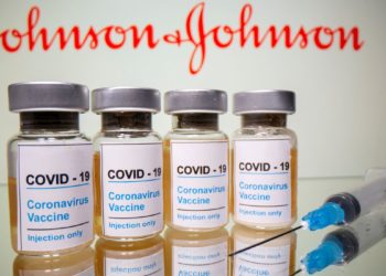 EUA pedem pausa em aplicação de vacina da Johnson & Johnson