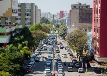 Indústria puxa geração de empregos em Volta Redonda para novo saldo positivo em março﻿